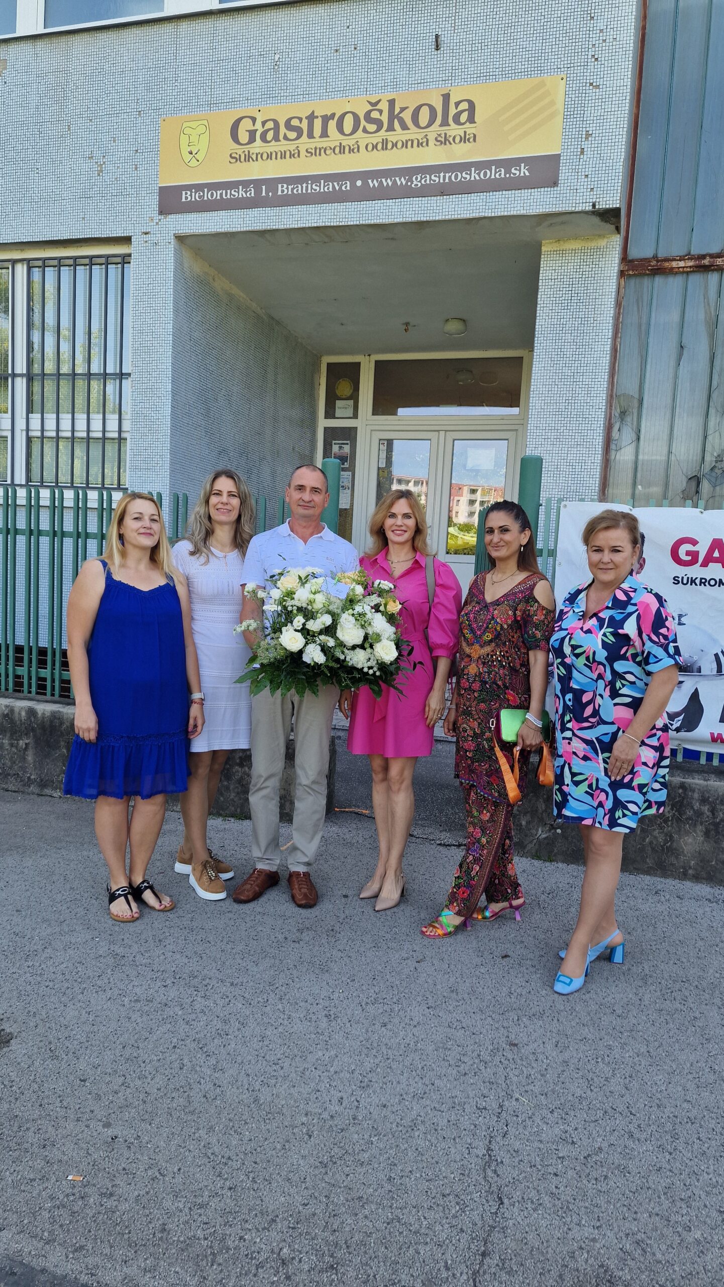 Jednoúrovňová galéria 107